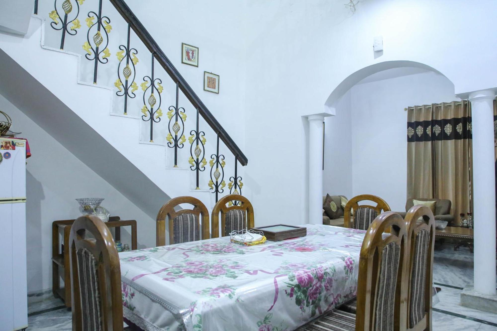 Aradhana'S Home Stay Агра Экстерьер фото