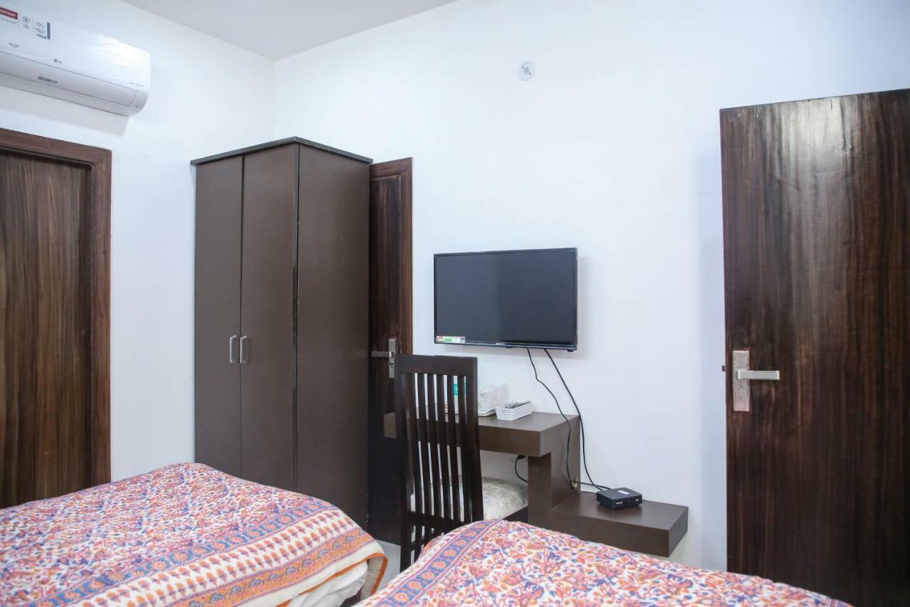 Aradhana'S Home Stay Агра Экстерьер фото