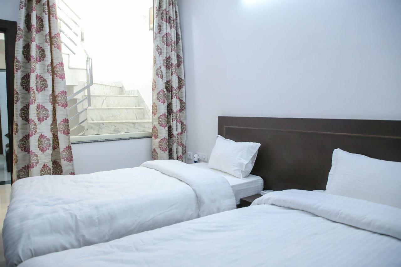 Aradhana'S Home Stay Агра Экстерьер фото