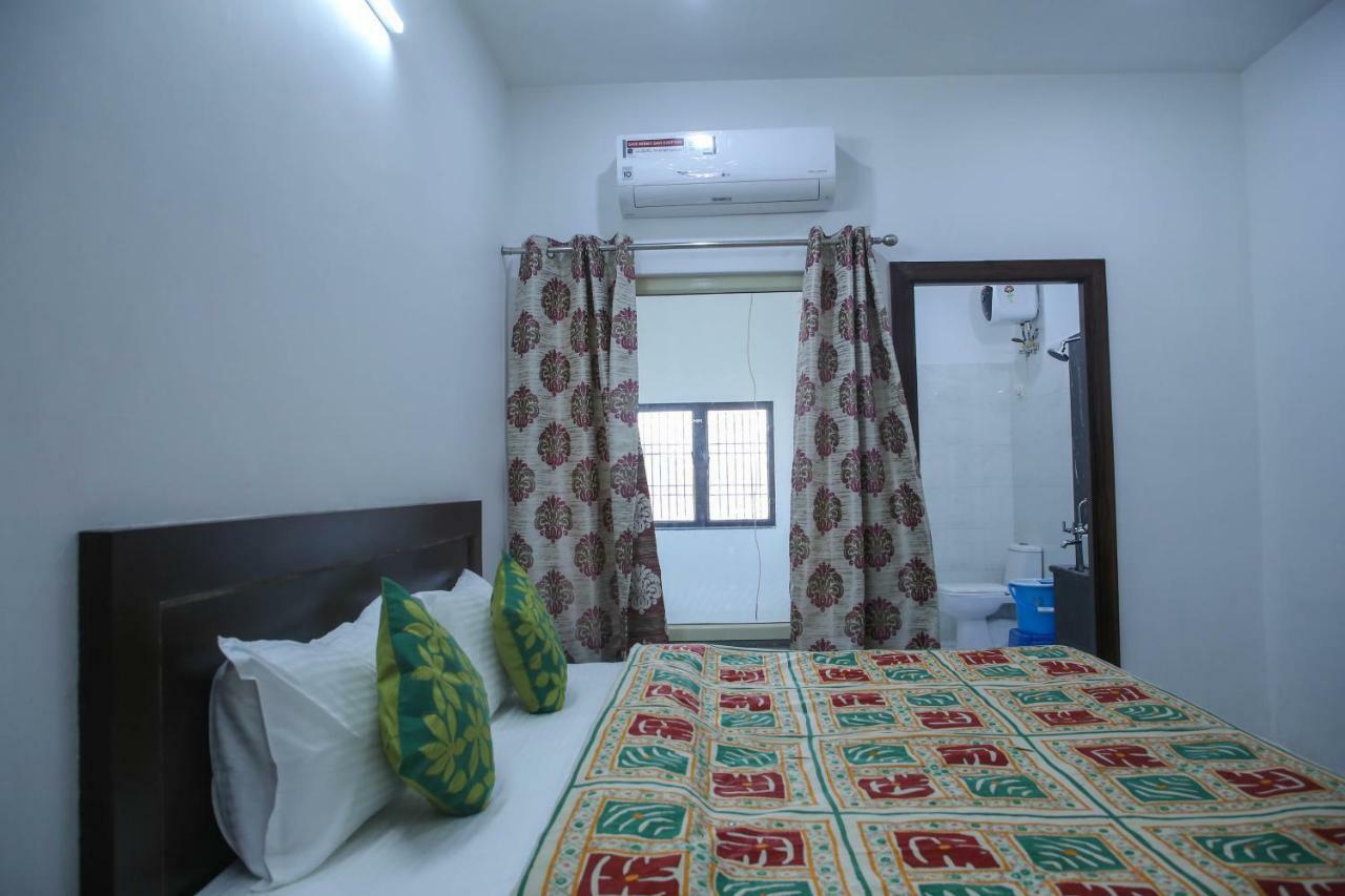 Aradhana'S Home Stay Агра Экстерьер фото