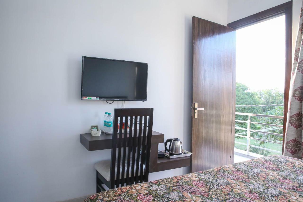 Aradhana'S Home Stay Агра Экстерьер фото