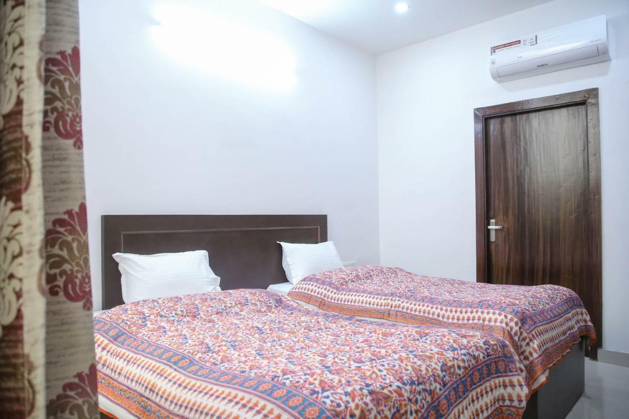 Aradhana'S Home Stay Агра Экстерьер фото