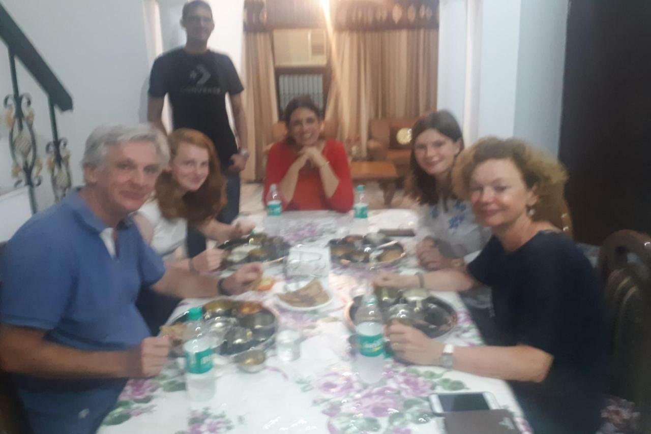 Aradhana'S Home Stay Агра Экстерьер фото